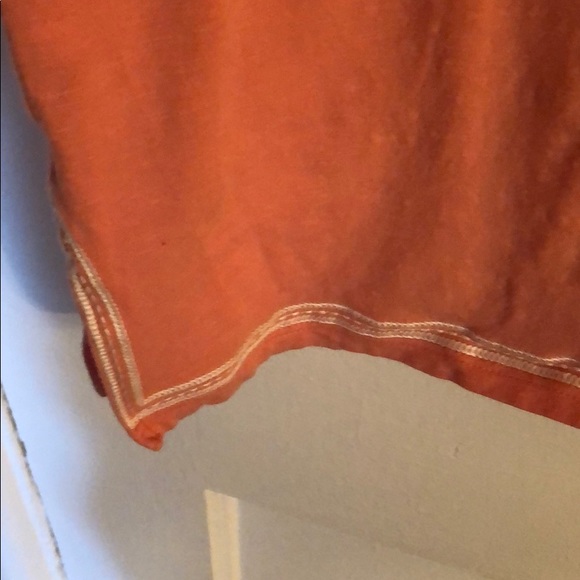 C. Wonder Embroidered Split V-neck Top Women’s Small Short Sleeve - Picture 5 of 5